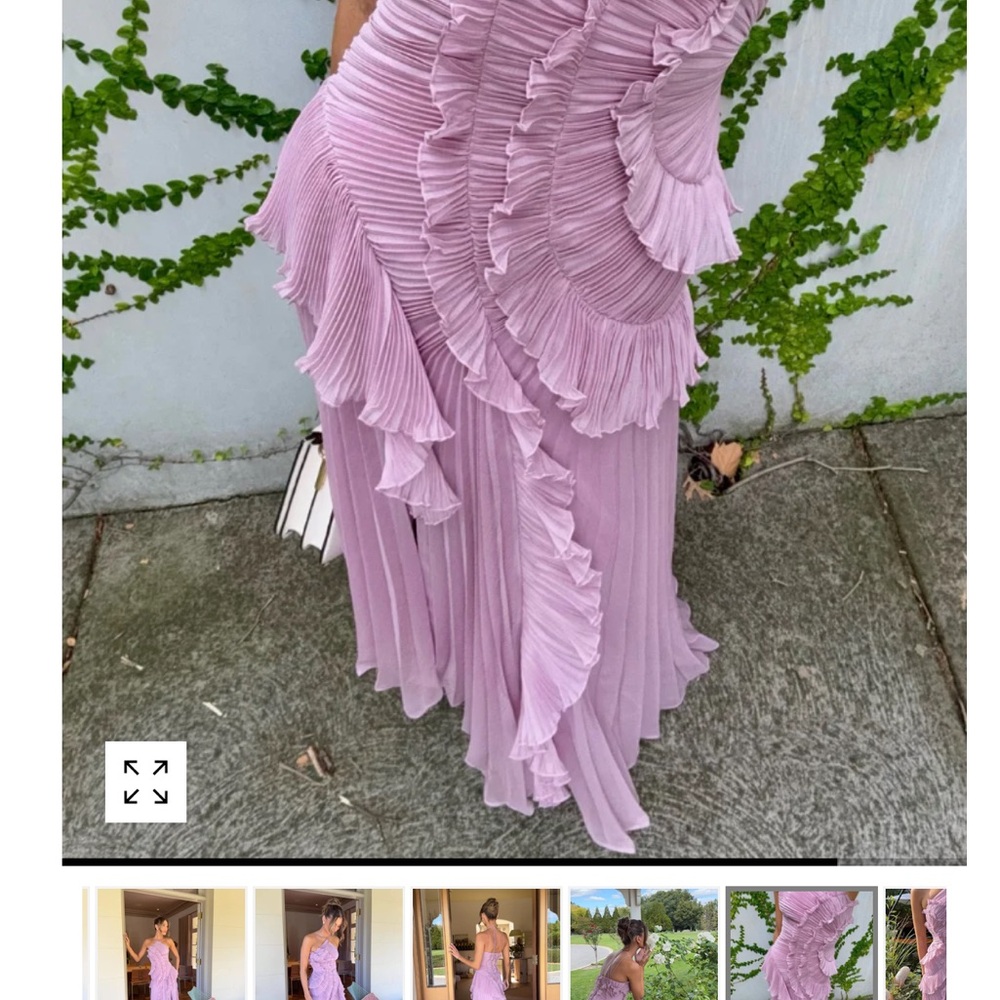 Chic Asymmetrical Pleated Dress in Soft Purple - Picture 3 of 5